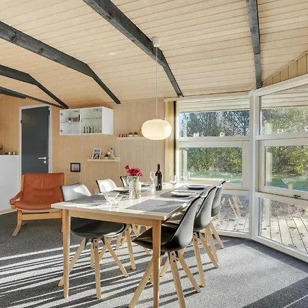 Gorgeous In With Kitchen